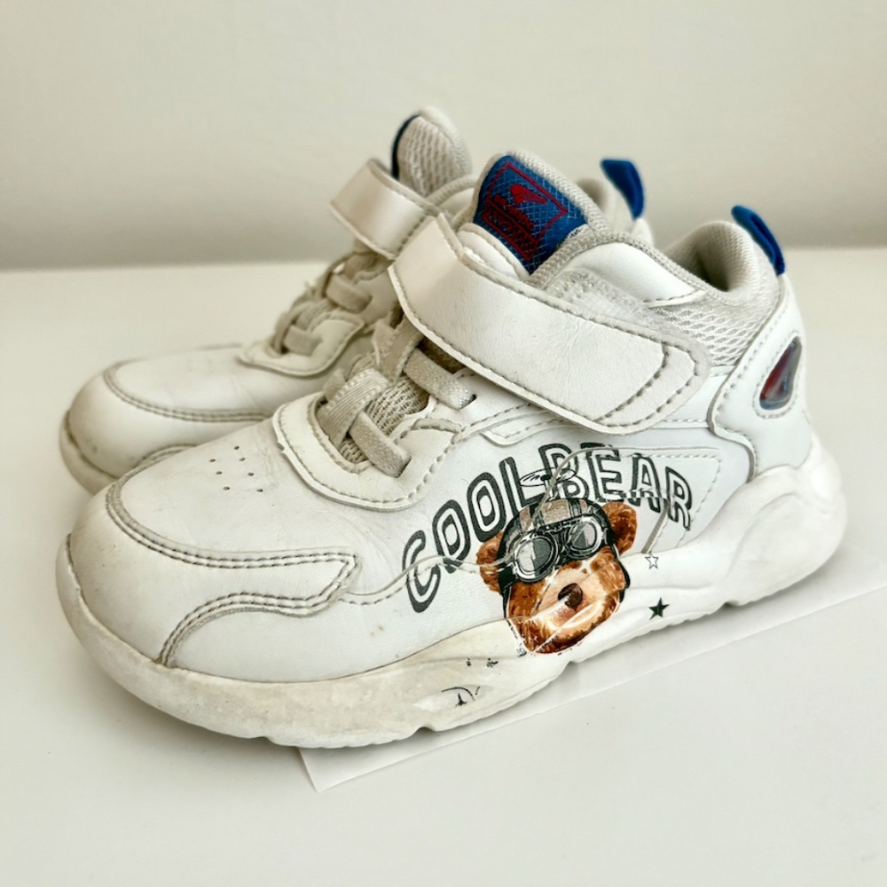 4/$29 Dr Kong Kids Sneakers US 10 EU 27 White Bear - Picture 4 of 9